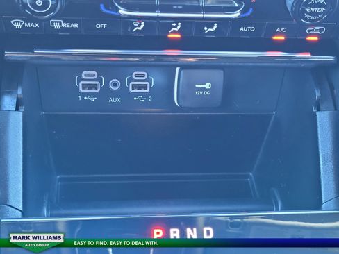 Used 2024 Jeep Grand Cherokee L Laredo image 25