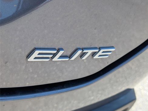 Used 2023 Honda Pilot Elite image 9