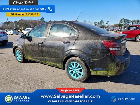 Used 2017 Chevrolet Sonic LT image 3