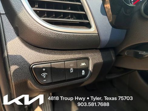 Used 2022 Kia Seltos S FWD image 16