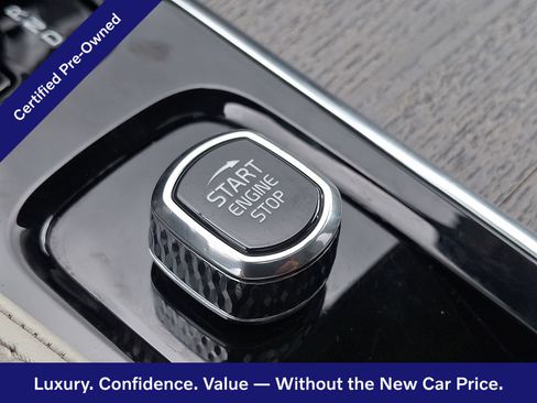 Certified 2024 Volvo XC90 B6 Plus AWD/4WD image 26