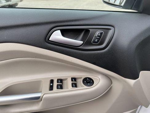 Used 2018 Ford Escape SEL image 8