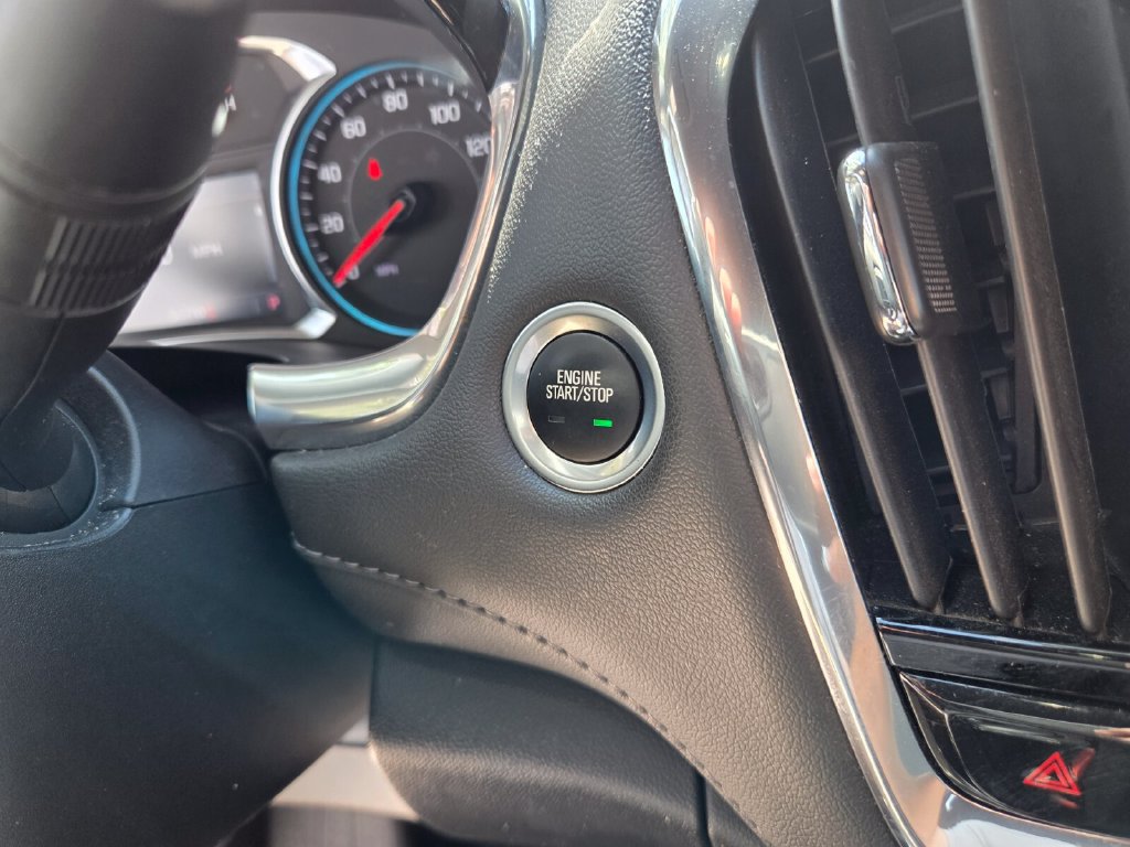 Used 2023 Chevrolet Traverse LT FWD image 29