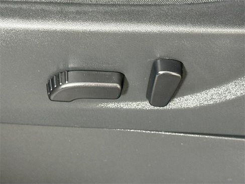 Certified 2024 Nissan Frontier Pro-X image 12