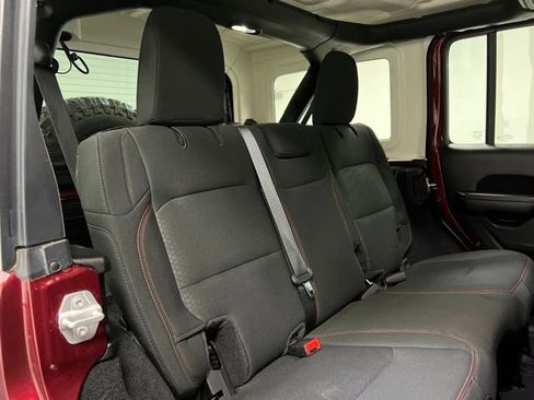 Used 2021 Jeep Wrangler Unlimited Rubicon w/ Cold Weather Group image 52