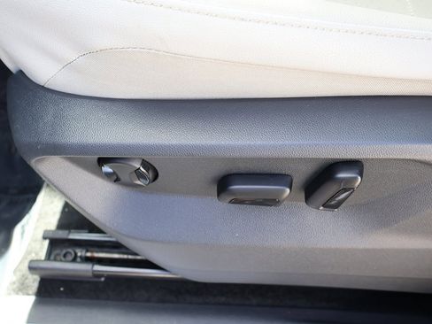 Used 2019 Volkswagen Tiguan SEL Premium R-Line image 37