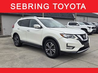 Used 2017 Nissan Rogue SL video 1