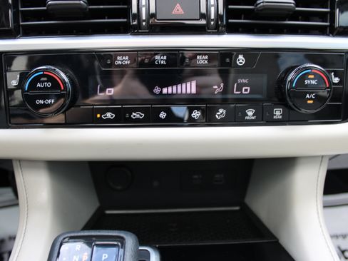 Used 2022 Nissan Pathfinder SL w/ SL Premium Package AWD/4WD image 26