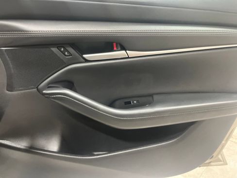 Used 2024 MAZDA MAZDA3 s FWD image 18