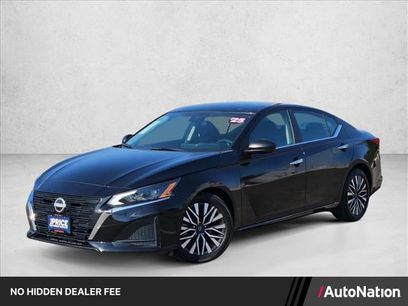 Used 2025 Nissan Altima 2.5 SV