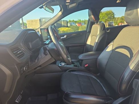 Used 2023 Ford Escape ST-Line Select w/ Tech Pack #1 AWD/4WD image 16