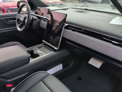 Used 2026 GMC Sierra EV Elevation image 29