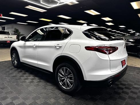 Used 2023 Alfa Romeo Stelvio Sprint image 8