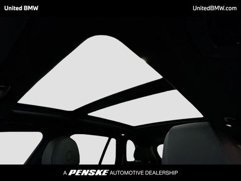 Used 2021 BMW X5 sDrive40i w/ M Sport Package RWD image 12