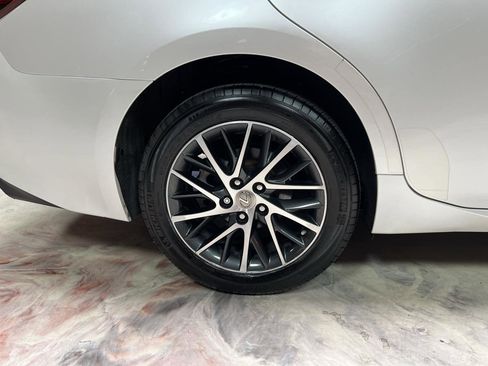 Used 2018 Lexus ES 350 w/ Luxury Package w/Wood Trim FWD image 33