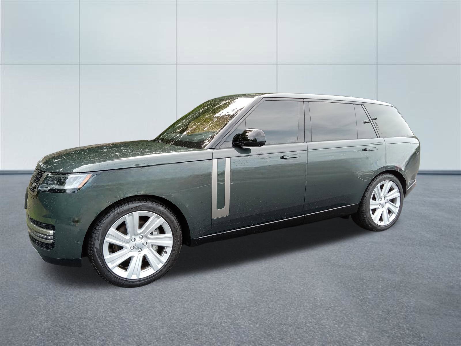 Used 2022 Land Rover Range Rover Long Wheelbase SE AWD/4WD image 1