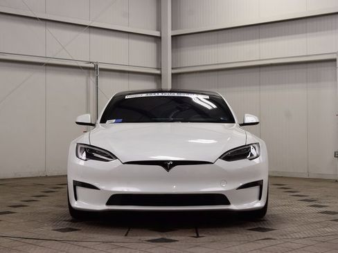 Used 2021 Tesla Model S Plaid image 2