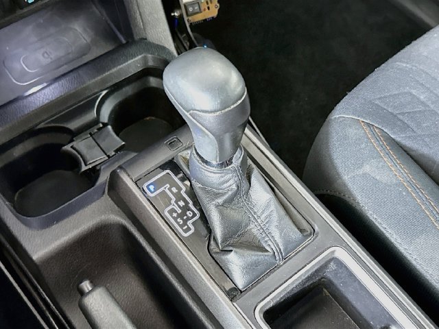 Used 2020 Toyota Tacoma TRD Off-Road AWD/4WD image 16