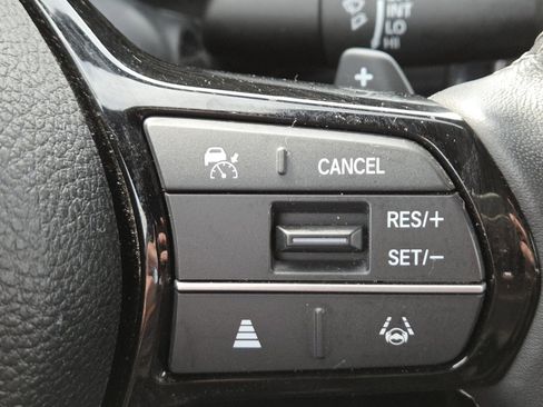 Used 2025 Honda Civic Sport image 6