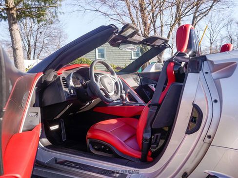 Used 2015 Chevrolet Corvette Z06 w/ 3LZ Preferred Equipment Group image 34