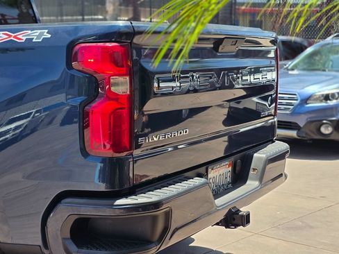 Used 2021 Chevrolet Silverado 1500 Custom AWD/4WD image 10