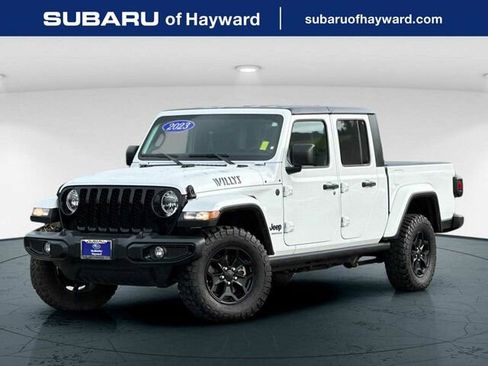 Used 2023 Jeep Gladiator Sport image 1