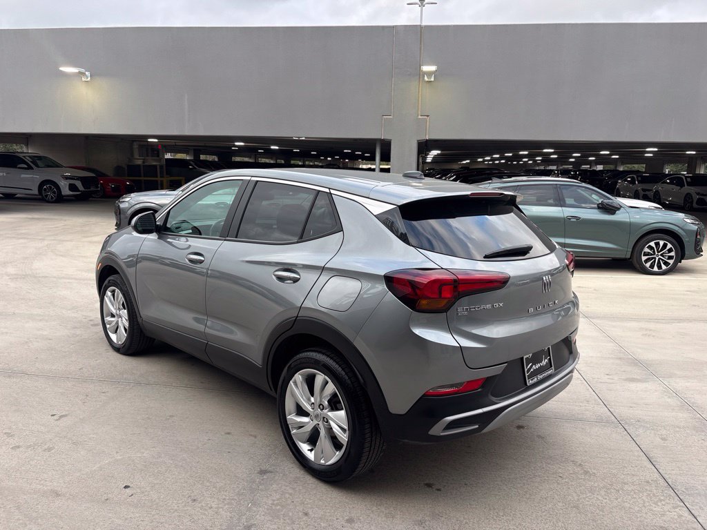Used 2025 Buick Encore GX Preferred AWD/4WD image 13