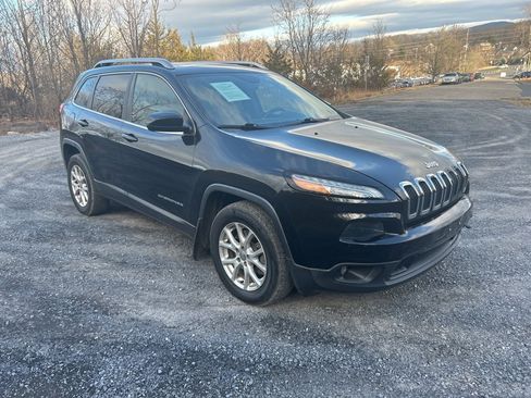 Used 2014 Jeep Cherokee Latitude w/ Comfort/Convenience Group image 1