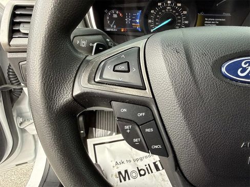 Used 2020 Ford Fusion SE image 15