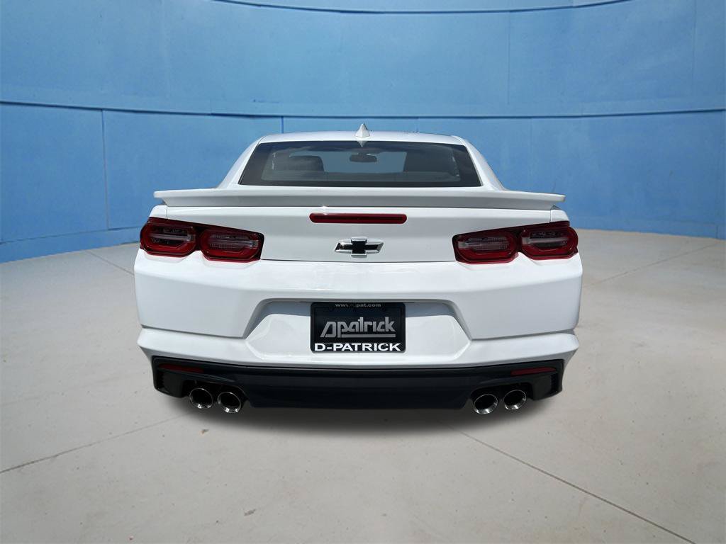 Used 2020 Chevrolet Camaro LT w/ Technology Package RWD image 11