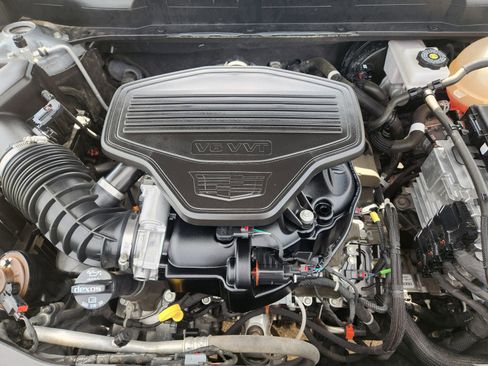 Used 2023 Cadillac XT5 Premium Luxury FWD image 36