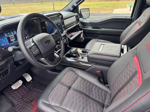 Used 2025 Ford F150 Lariat w/ Equipment Group 502A High image 22