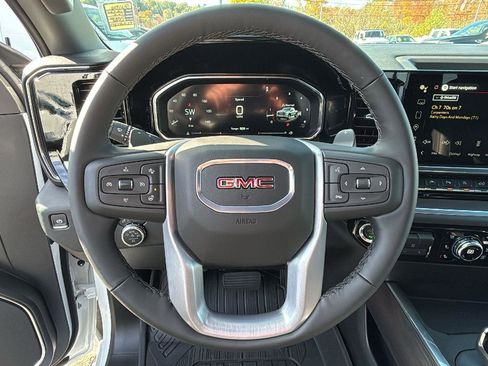 New 2026 GMC Sierra 1500 SLT w/ SLT Convenience Package image 17