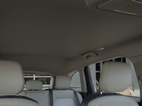 New 2026 Lincoln Nautilus Premier image 22