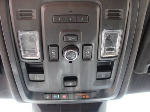 Used 2023 Cadillac Escalade V AWD/4WD image 37