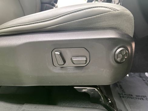Used 2025 Jeep Gladiator Mojave w/ Convenience Group AWD/4WD image 22