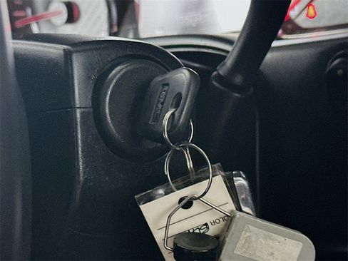 Used 2015 GMC Sierra 1500 SLT w/ All-Terrain Package image 27