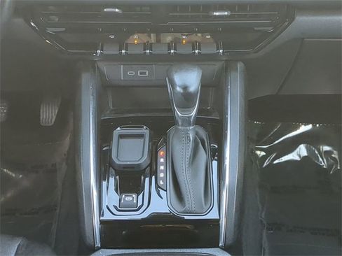 Used 2025 GMC Canyon Elevation w/ Convenience Package image 19