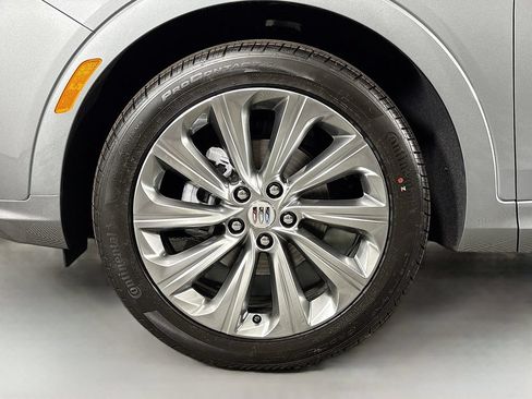 New 2026 Buick Envista Sport Touring FWD image 29