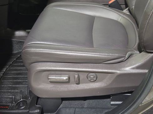 Used 2023 Honda Odyssey Touring image 12