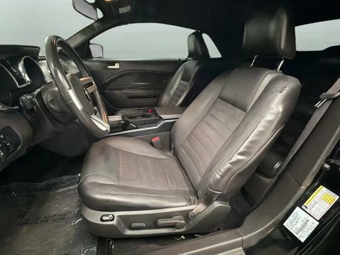 Used 2006 Ford Mustang GT Premium RWD image 19