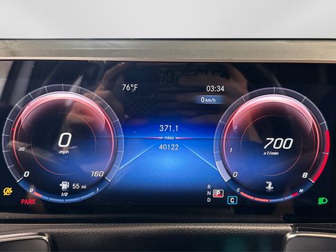 Used 2020 Mercedes-Benz GLB 250 4MATIC image 28