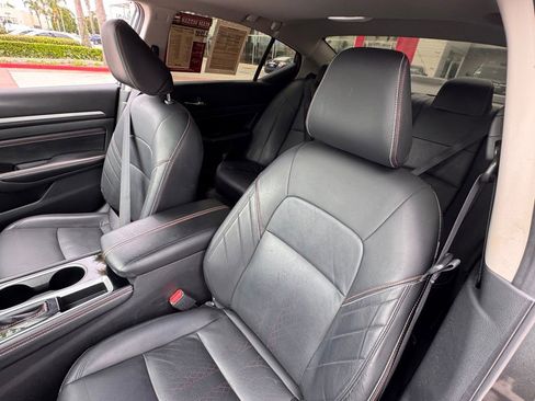 Certified 2023 Nissan Altima 2.5 SR w/ SR Premium Package image 13