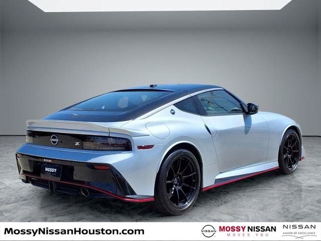 Certified 2025 Nissan Z Performance w/ Floor Mat Package RWD image 7