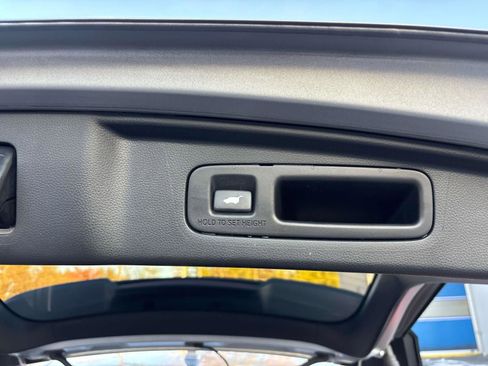 Certified 2023 Honda CR-V EX-L image 16