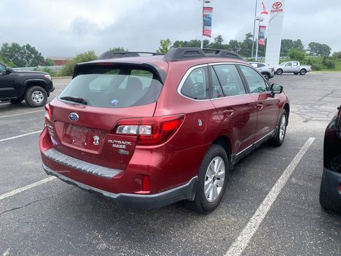 Used 2017 Subaru Outback 2.5i w/ Popular Package #2 AWD/4WD image 2