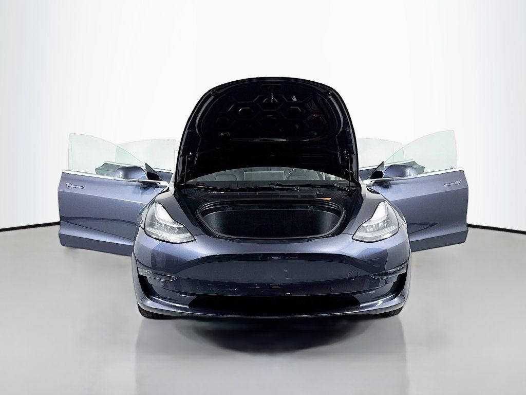 Used 2018 Tesla Model 3 Mid Range RWD image 26