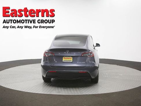 Used 2021 Tesla Model Y Long Range AWD/4WD image 29