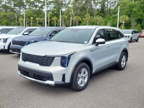 New 2026 Kia Sorento LX FWD image 3