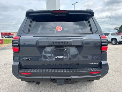 New 2026 Toyota 4Runner TRD Off-Road Premium AWD/4WD image 5